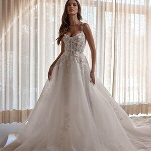 Most beautifull wedding gown